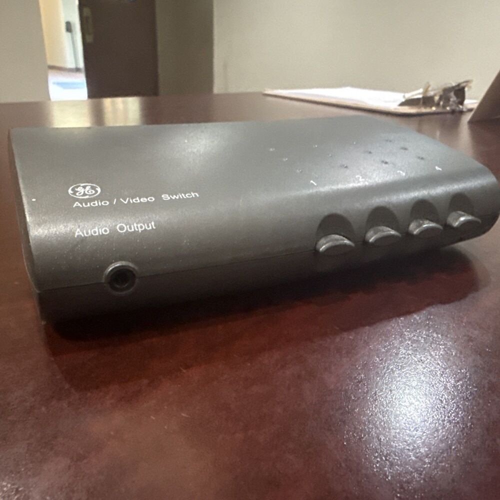 General Electric GE Audio/Video, Game DVD TV VCR Switch With S-Video AV93294